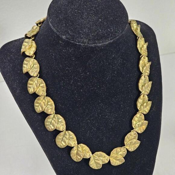 Vintage Double Row Leaf Necklace Gold Tone Mid-Century Designer 17" - Picture 3 of 8